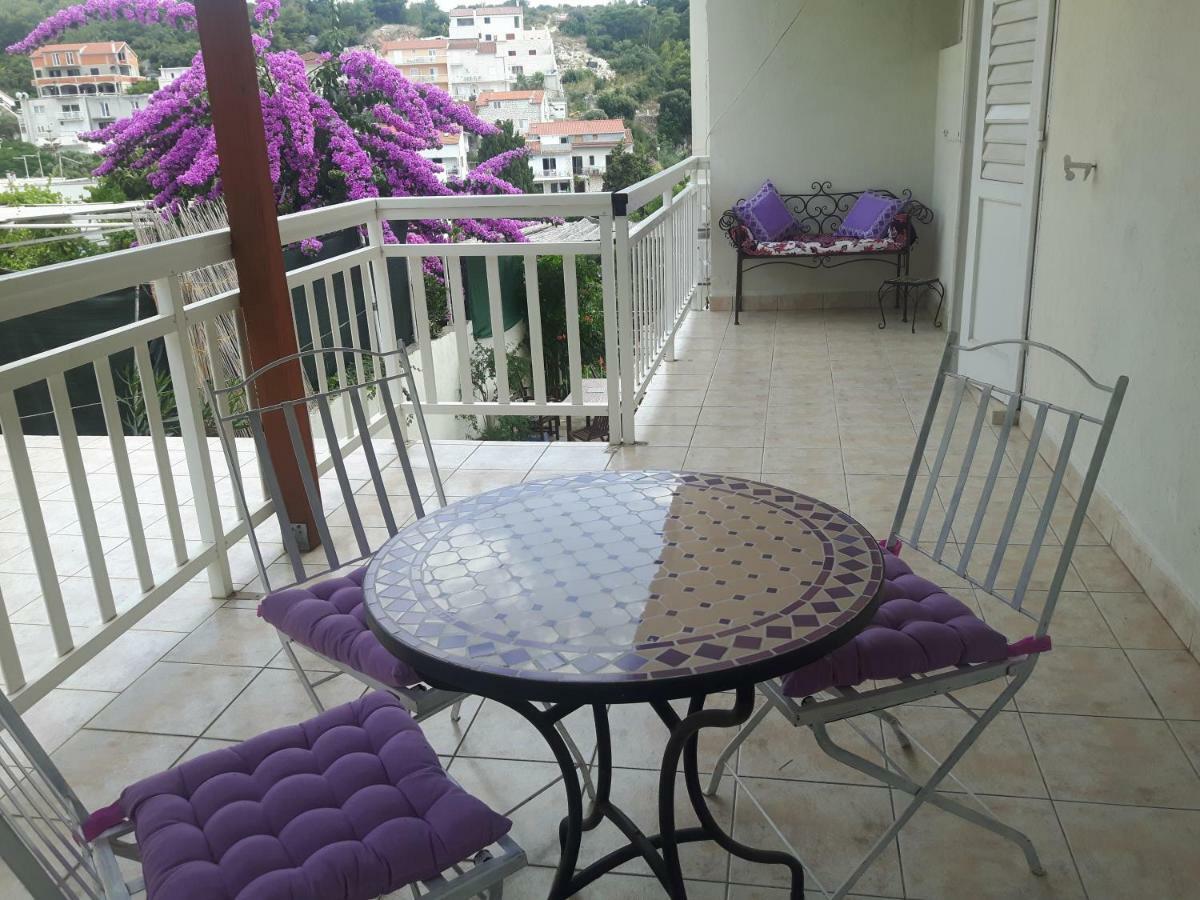 Noor Apartment And Room Хвар Экстерьер фото